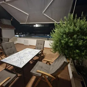 apartmants-biocic.hotels-in-trogir.com/